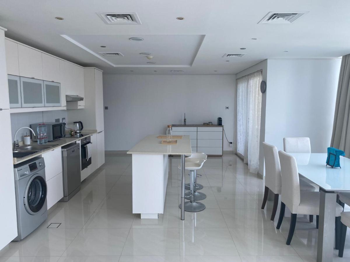 One Bedroom Apartment With Pool & Gym Near Marina Dubai Dış mekan fotoğraf
