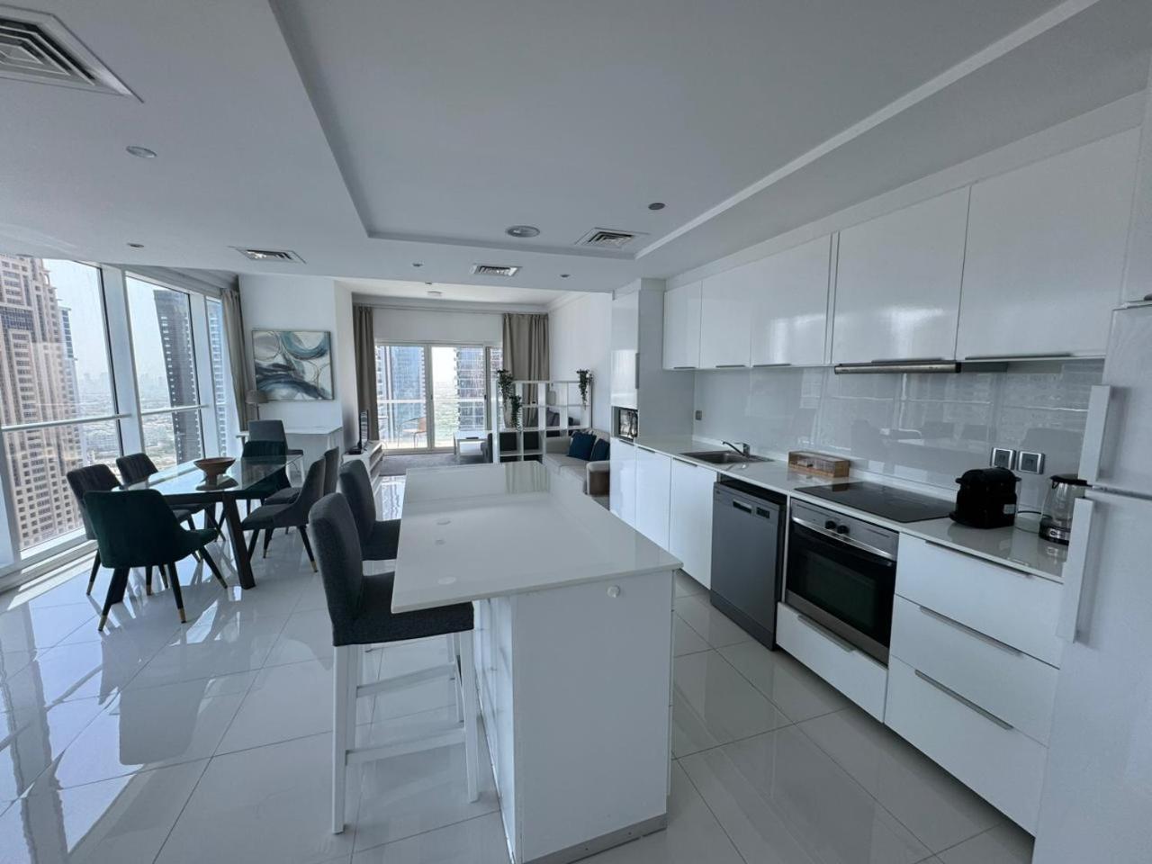 One Bedroom Apartment With Pool & Gym Near Marina Dubai Dış mekan fotoğraf